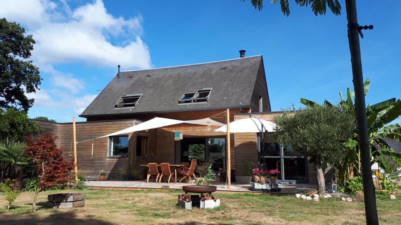 L'Oustaou Du Bodo Bed and Breakfast Ambon Exteriör bild