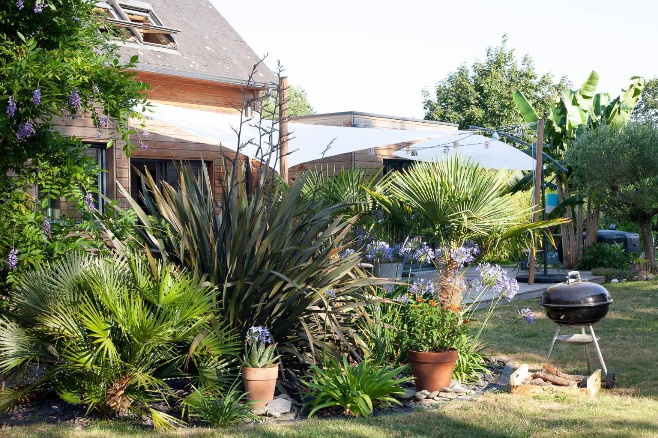 L'Oustaou Du Bodo Bed and Breakfast Ambon Exteriör bild